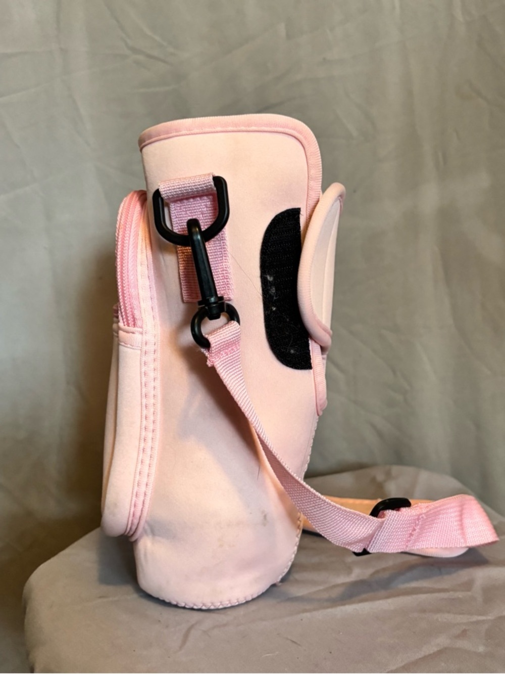 Pink Insulated Bottle Carrier Crossbody - Picture 2 of 4